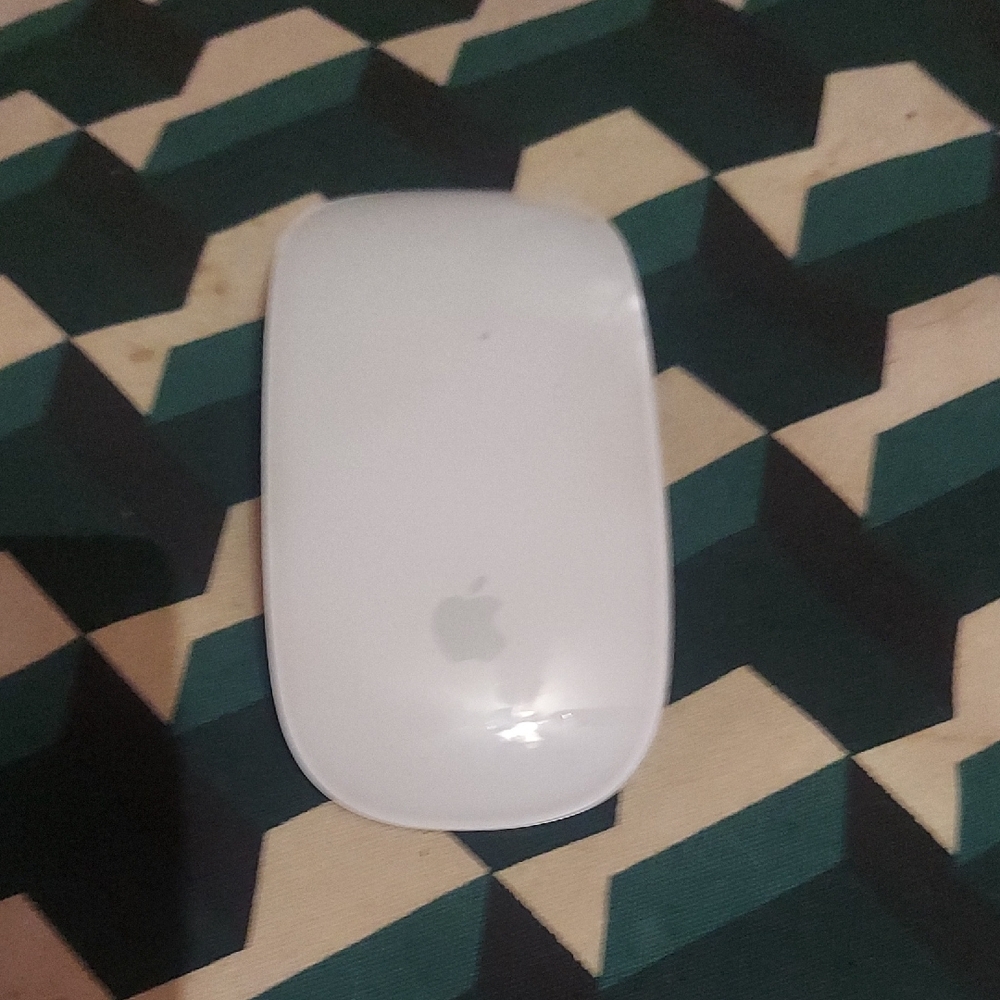 Euc Apple Mouse.